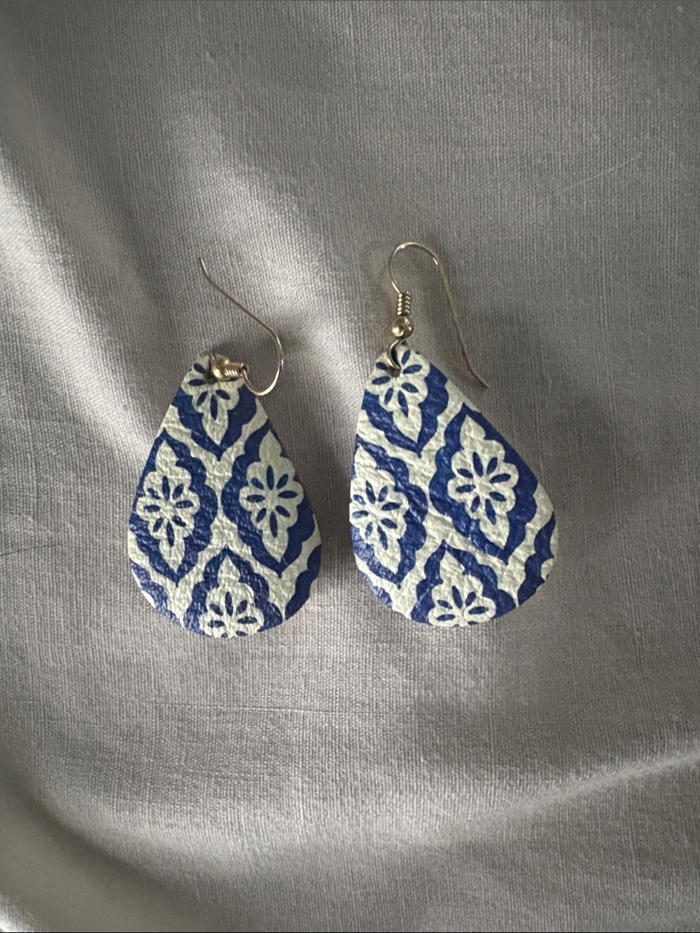 Leather earrings